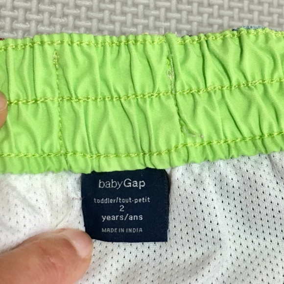 Boy’s swim trunks - Picture 3 of 3